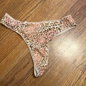 Victoria’s Secret animal print thong panty - Size large